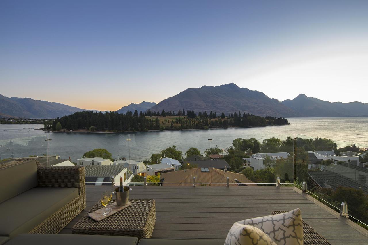 Lakefront Luxury By Amazing Accom Квінстаун Екстер'єр фото